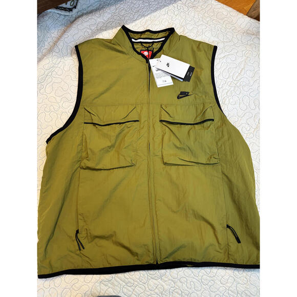 Nike‎ Tech Men's Olive Green Utility Vest with Multiple Pockets Size Large